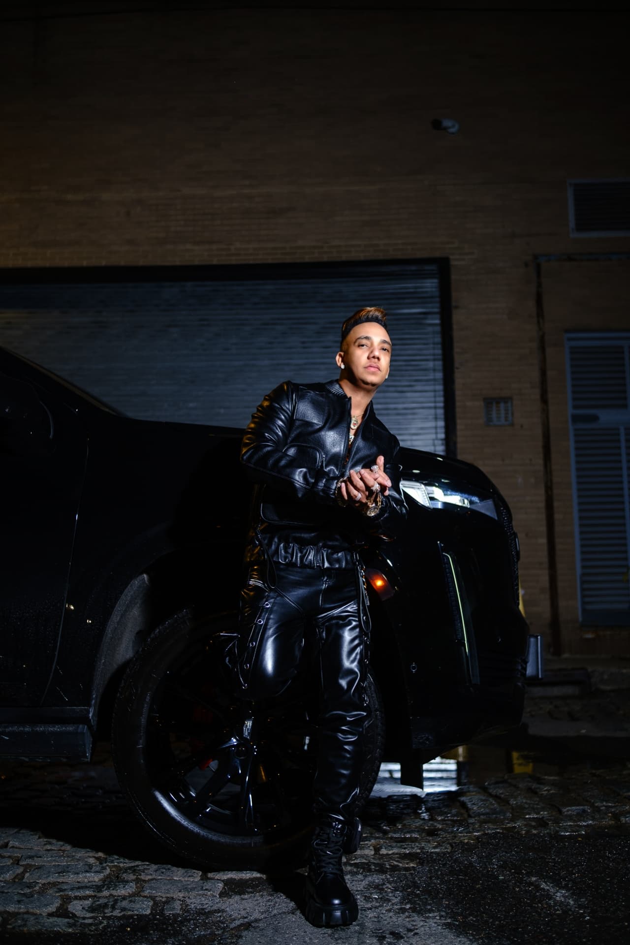 <h2 class="cms-H2-H2"><b>ELVIS MARTINEZ</b></h2>
<br>
<br>La bachata dice 'presente' en esta lista de artistas que por primera vez compiten por un galardón. 'El camarón' está nominado a 
<b>Mejor Álbum Tropical</b> con 'Mi Muchachita', lanzada en 2022.