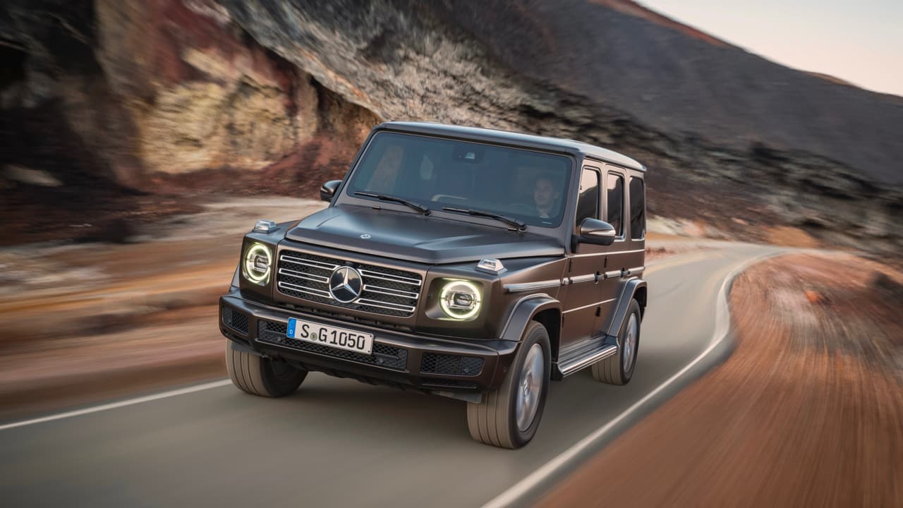 La Clase-G 2019 ofrece por primera vez el sistema de modos de conducción
<b>Dynamic Select</b> de Mercedes-Benz que ofrece 4 modelos de manejo:
<b>ECO</b>,
<b>Confort</b>,
<b>Sport</b> e
<b>individual</b>, los que resultarán familiares a quienes conozcan los últimos modelos de la marca.