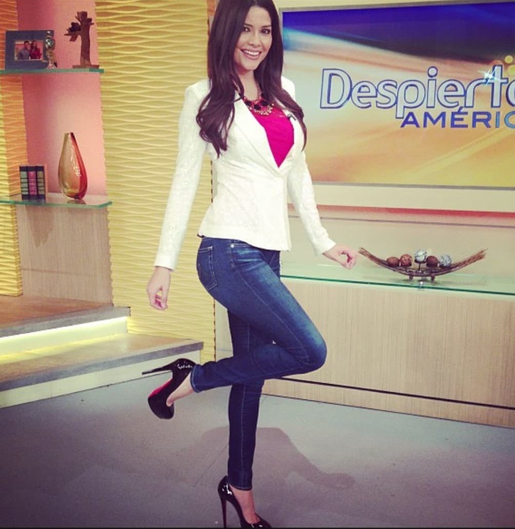 Recién coronada, Ana Patricia se ganó a los espectadores por su simpatía y belleza, pero fue hasta el año 2012 cuando se unió al equipo de conductores de Despierta América.