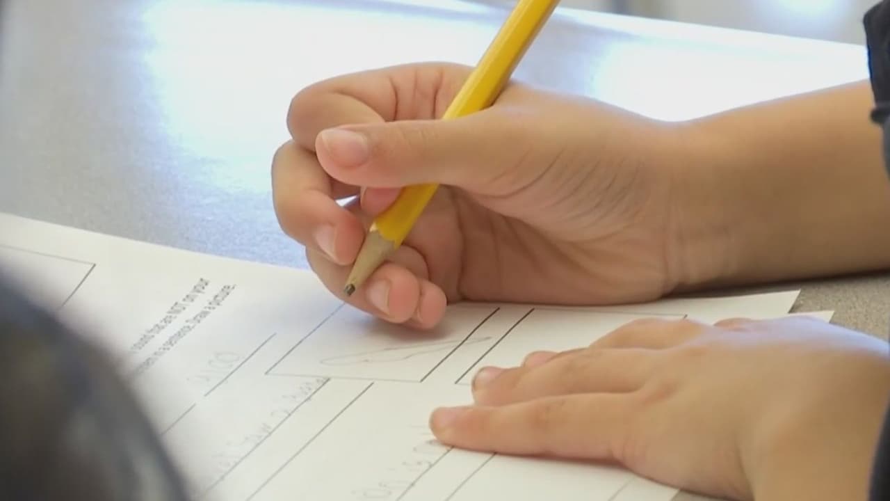 ¿Es normal que los niños presenten episodios de ansiedad por el regreso a clases 2026?