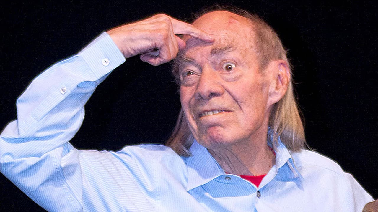 Manuel 'El Loco' Valdés revela que le fue detectado un tumor maligno en la frente