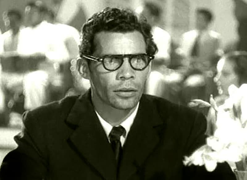 Debutó en el cine en 1949 con cuatro películas: ‘Calabacitas tiernas’, ‘Soy charro de levita’, ‘Novia a la medida’ y ‘El Rey del barrio’. 
<br>