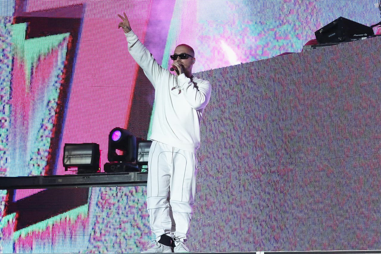 “Estamos definiendo una nueva cultura dominante”, dijo el colombiano J Balvin a NBC News durante una entrevista que concedió para promover su más reciente álbum ‘Vibras’.
<br>