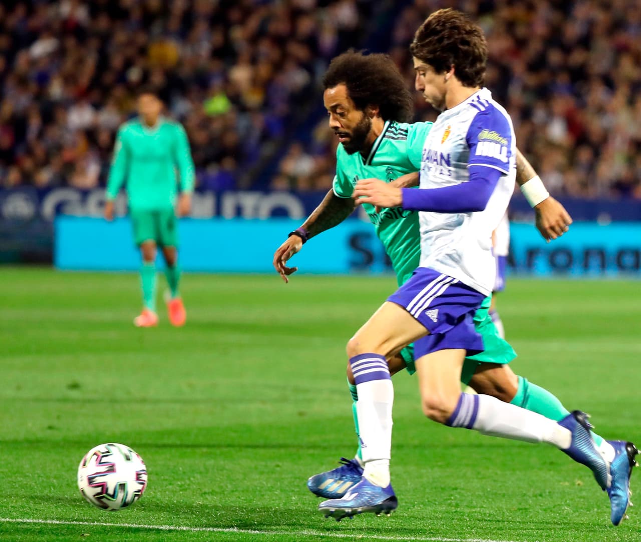 Real Madrid avanza a los Cuartos de Final tras golear a Zaragoza y ahora esperará rival para la siguiente ronda.