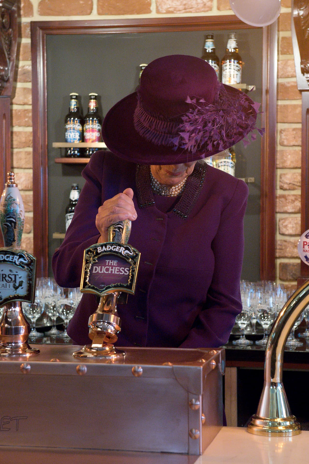 Parker decidió probar la cerveza que llamaban "Duquesa".