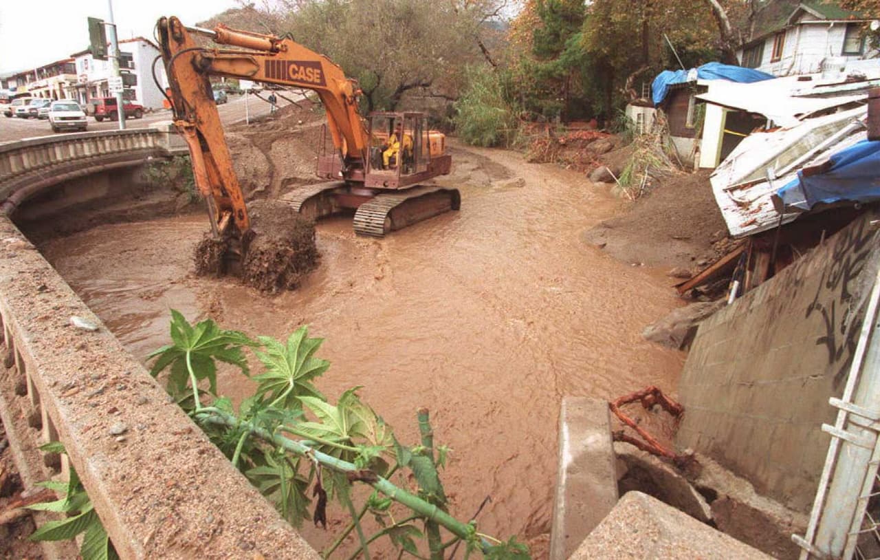 Las lluvias torrenciales de enero de 1995 causaron deslaves e inundaciones en el sur de California