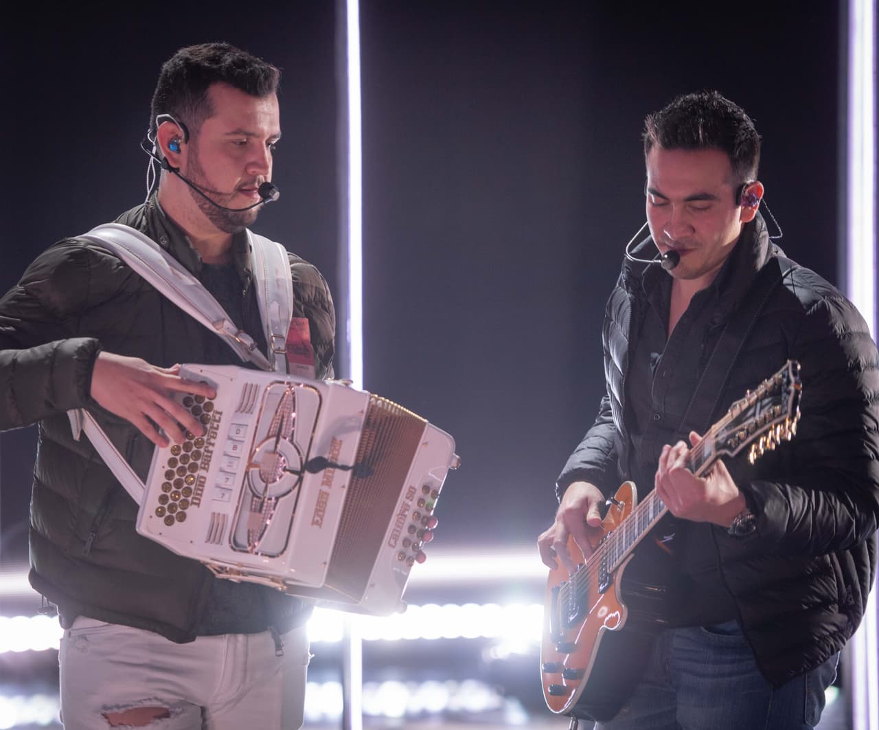 Calibre 50 deleitará al público con su famoso 'Corrido de Juanito'.