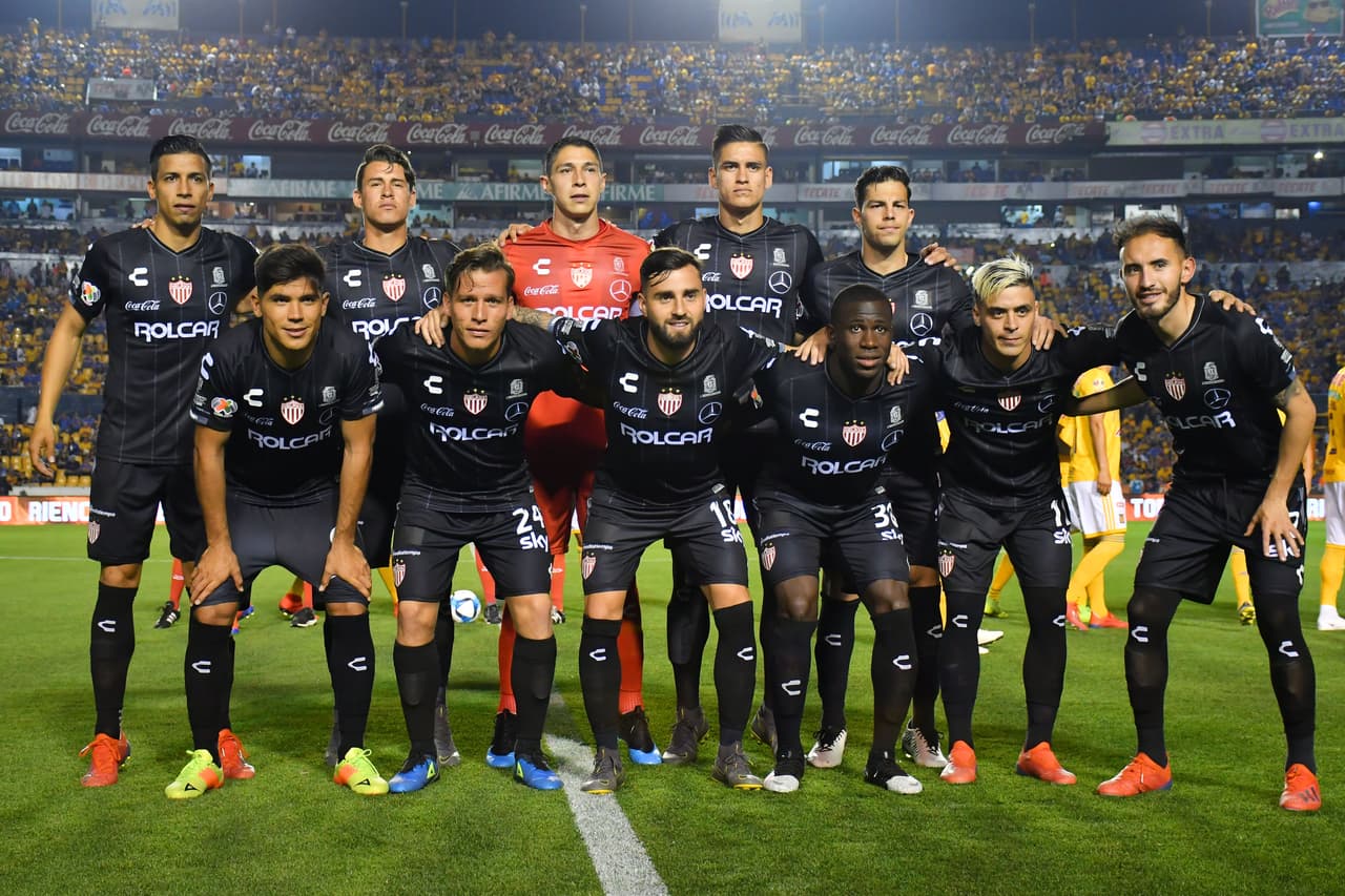 Los Rayos del Necaxa acudieron al encuentro con esta formación inicial.