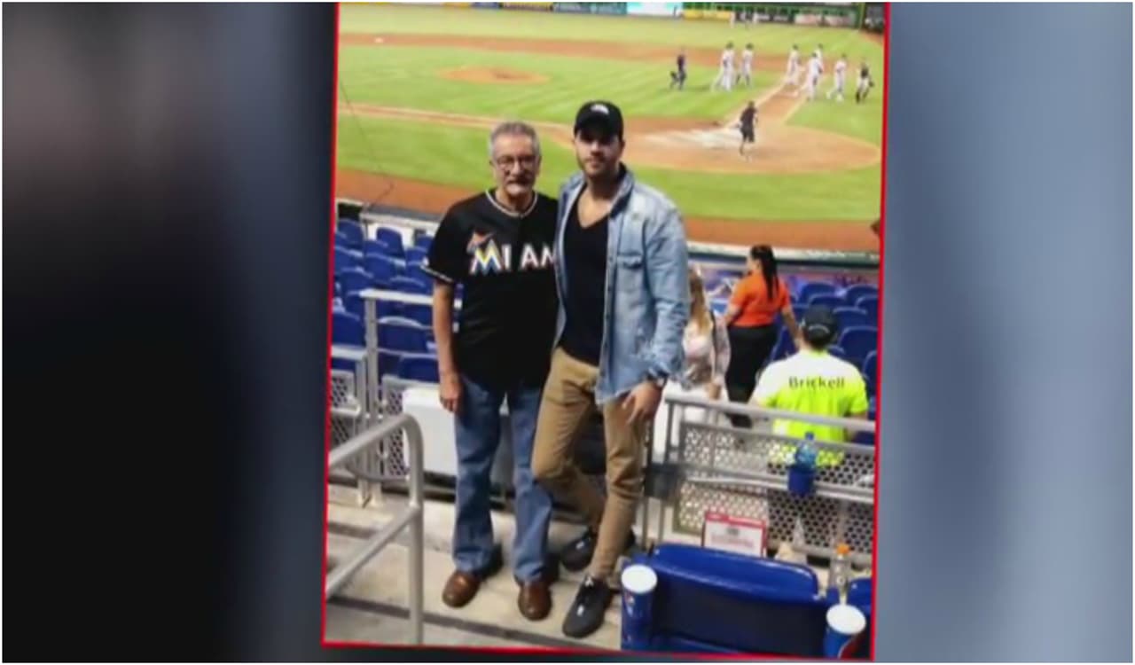 De él heredó su pasión por el béisbol, lo guiaba y siempre lo acompañaba. Para nuestro chef su presencia fue fundamental en su vida.