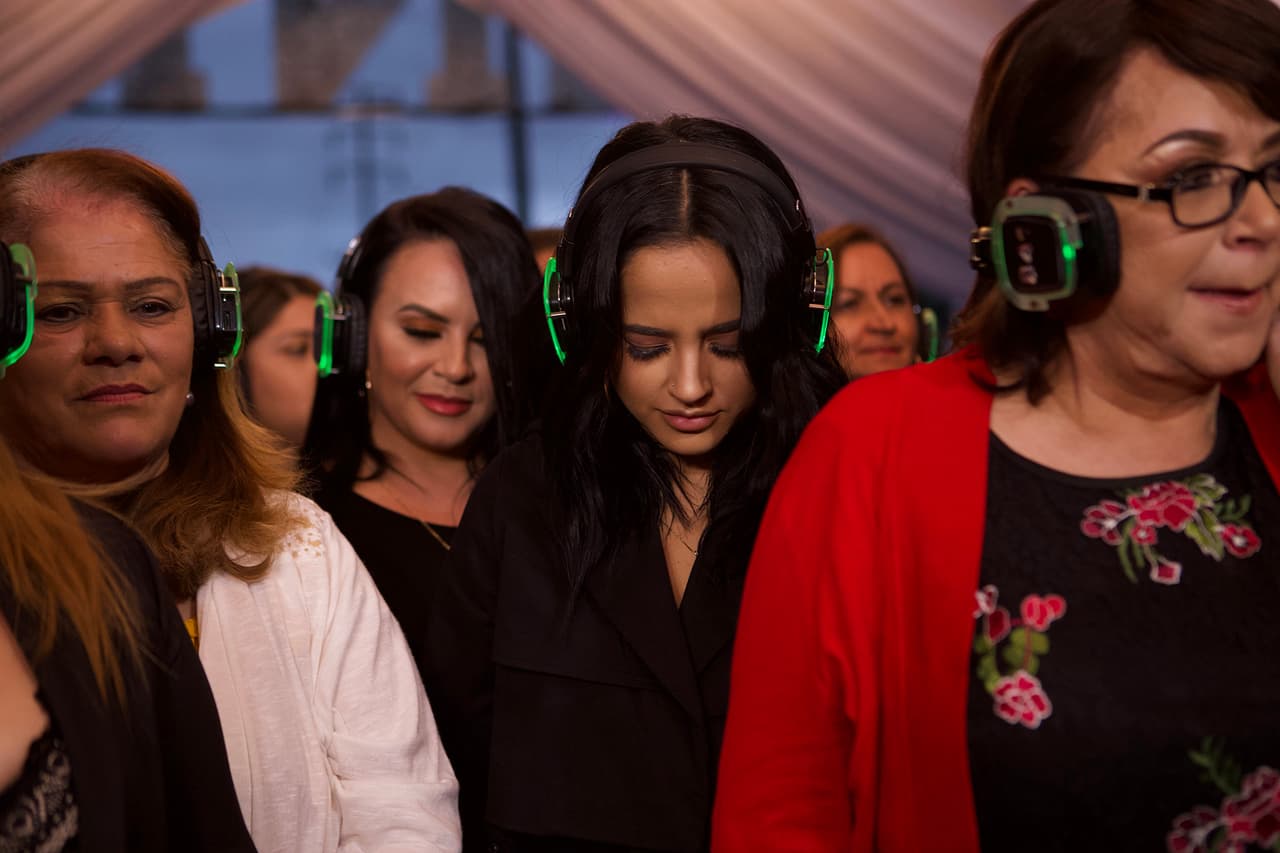 En el evento anunciaron que saldrán otras canciones antes de sacar el álbum completo, y que cada una de ellas refleja la esencia de Jenni Rivera.