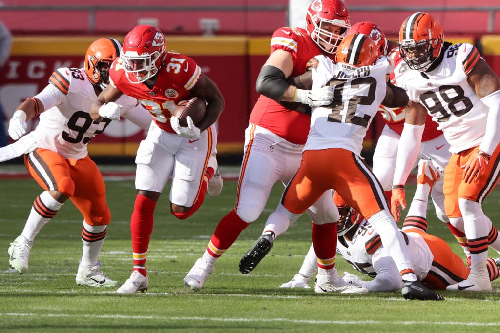 Los Kansas City Chiefs demuestran porque fueron el mejor equipo de la temporada y consiguen una sufrida victoria de 17-22 sobre los Cleveland Browns.