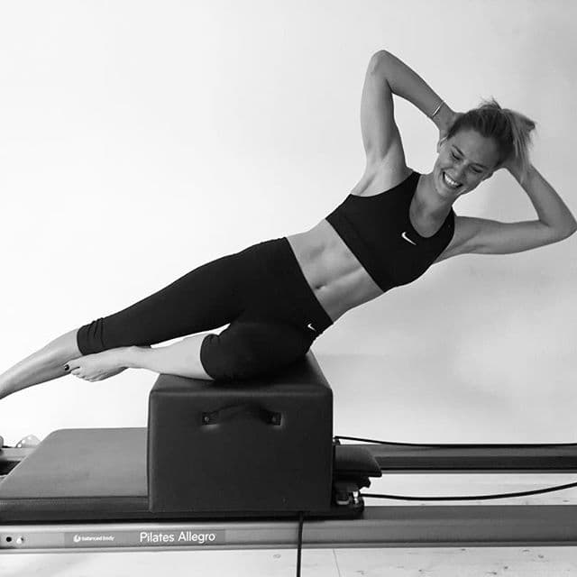 Sigue tonificando sus 'abs'.