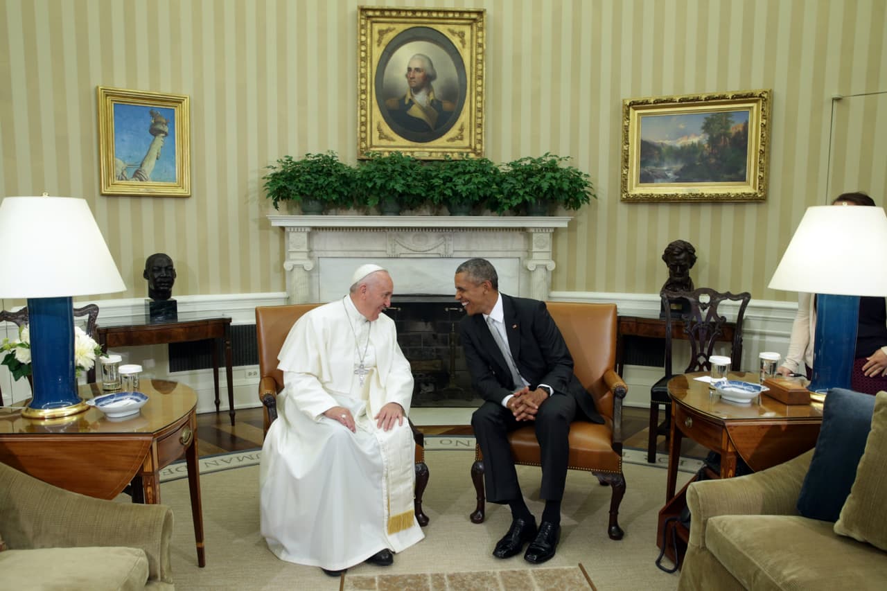 El Papa y el Presidente se retiraron al Salón Oval para una reunión privada.