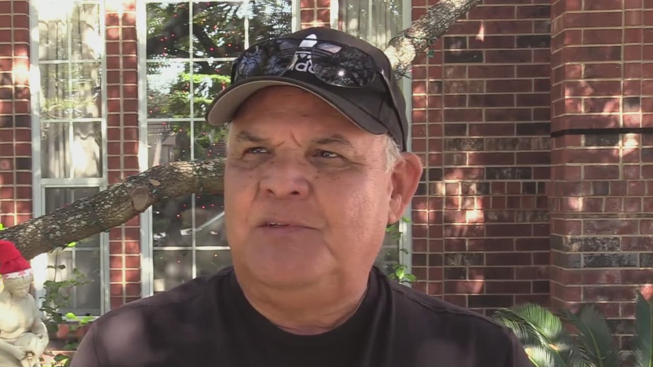 Voluntario en la búsqueda de personas desaparecidas es interrogado como sospechoso por la policía