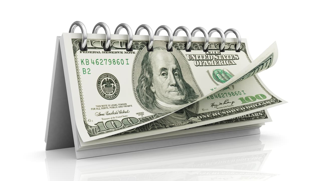 <b>Ni los pagos mensuales ni los pagos automáticos ayudan a bajar el precio de las pólizas de seguros automotrices.</b>
<br>
<br>Por el contrario, el estudio determinó que quienes optan por hacer pagos mensuales en lugar de pagar la totalidad de la póliza, experimentan en promedio un alza del 5% en el precio de las mismas. Los pagos automatizados podrán ser convenientes, pero le dan a la aseguradora control sobre los fondos de los clientes y podrían causar multas por sobregiros.