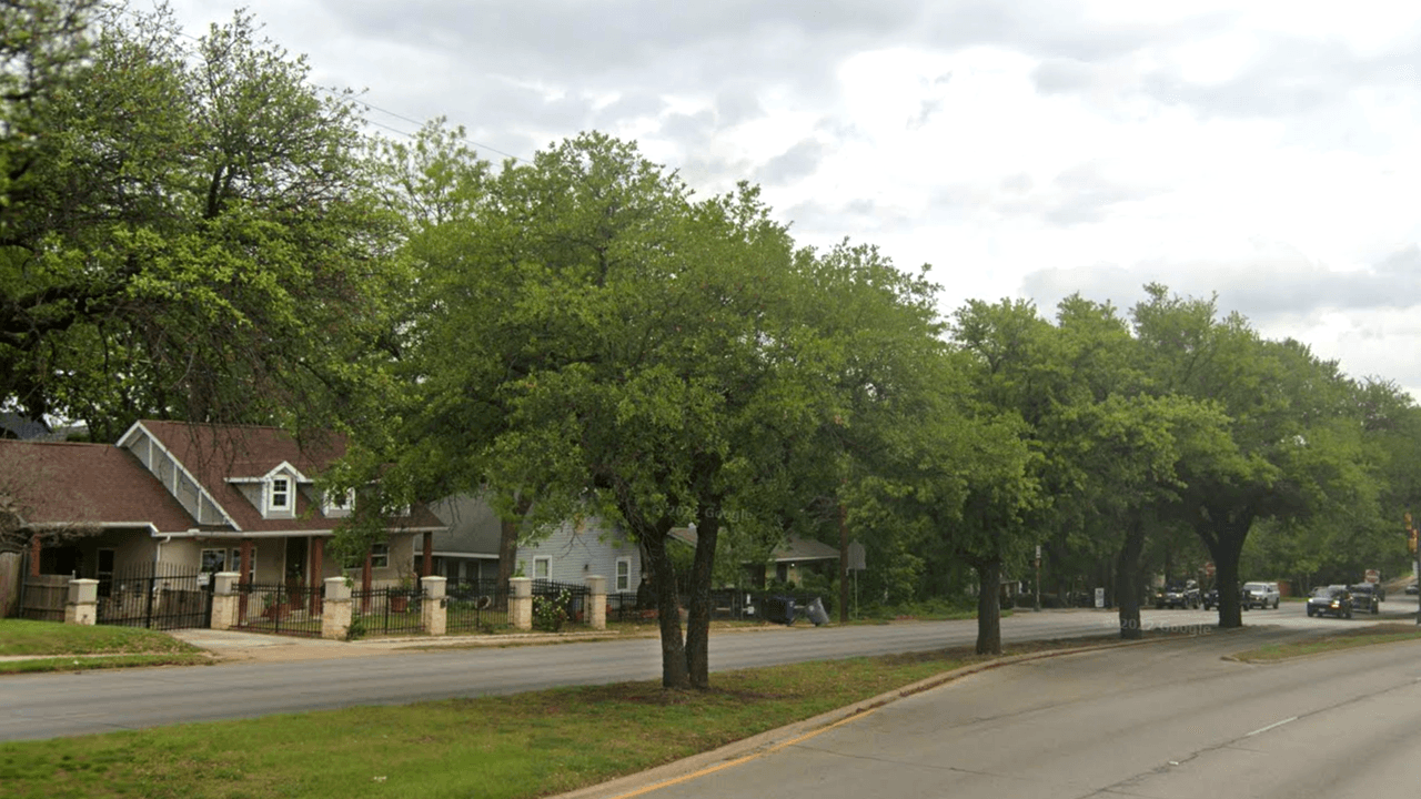 Un bebé y un hombre de 25 años mueren en un fuerte choque en Dallas