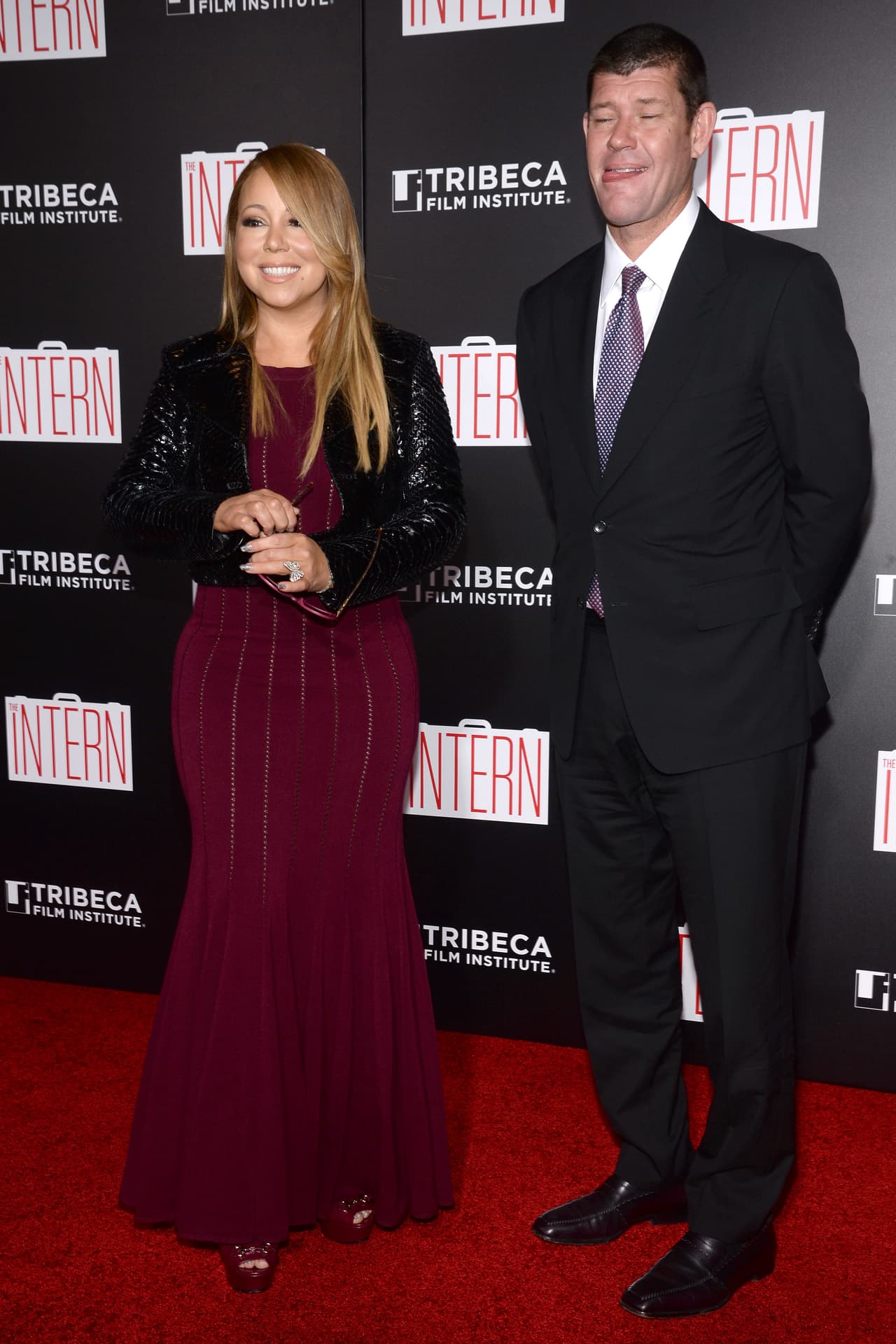 Toda la noche estuvieron entre risa y risa.. y claro muchos besitos.