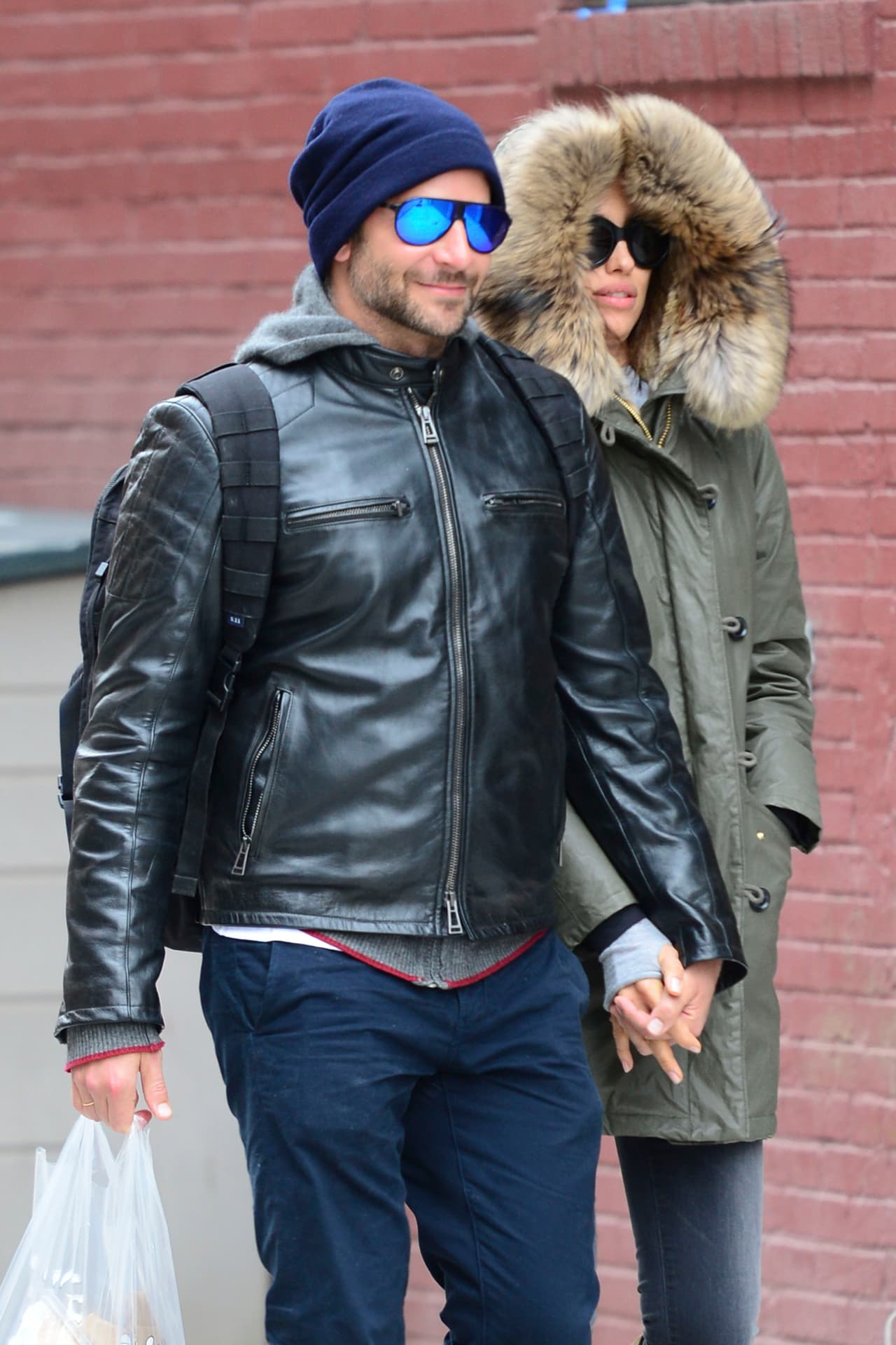 Ellos no se soltaron de la mano ni un segundo.