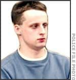 LA REINA DE LOS CONDENADOS: Es una secuela de Entrevista con el Vampiro. Sirvió de inspiración para el joven escocés Allan Menzies quien en el 2002 asesinó a su amigo Thomas Mackendrick para beber su sangre y comerse partes de su cerebro. Decía que el personaje Akasha se lo pidió. Foto tomada de Twitter.