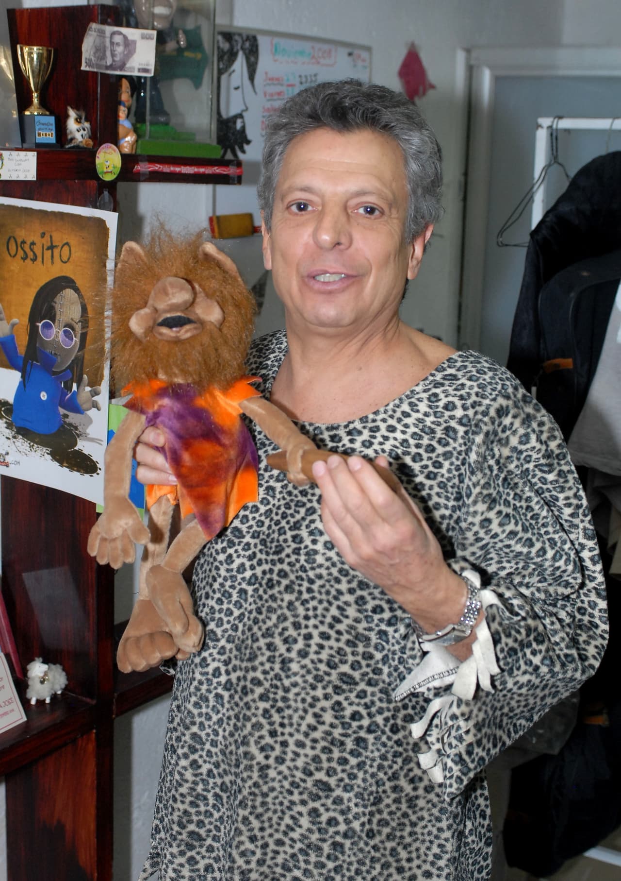 Recientemente en una entrevista para TV y Novelas, el actor de 70 años habló de la crisis de salud que experimentó antes de la llegada de la cuarentena provocada por COVID-19. “Yo me iba a morir antes del coronavirus, pero no me morí (…)”
<br>