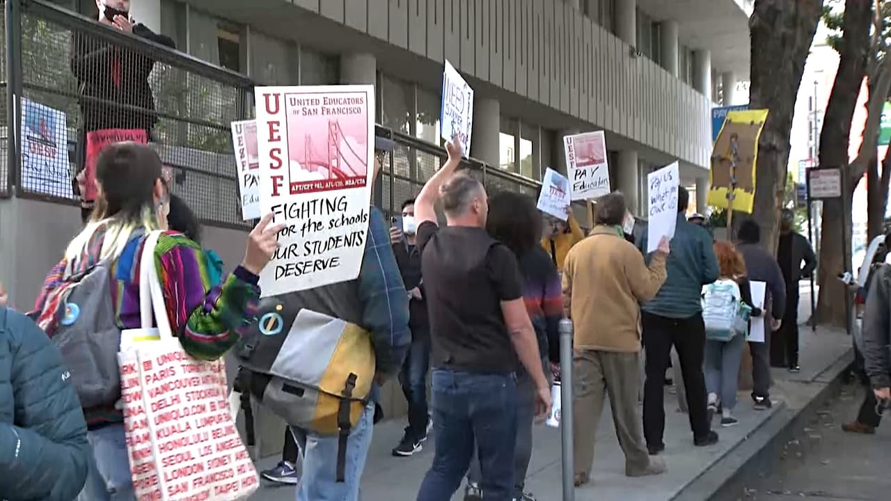 Tras días de protestas, maestros de San Francisco logran acuerdo para recuperar salarios pendientes