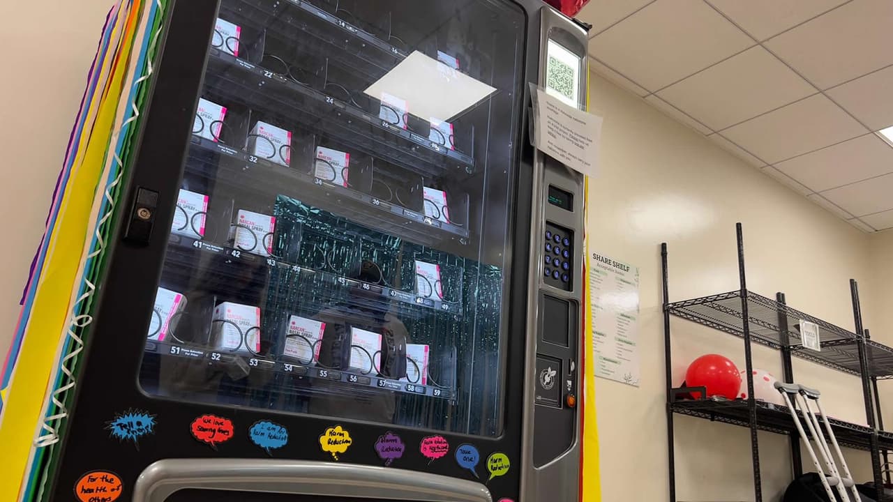 Universidad de Santa Clara regala antídoto contra sobredosis de fentanilo