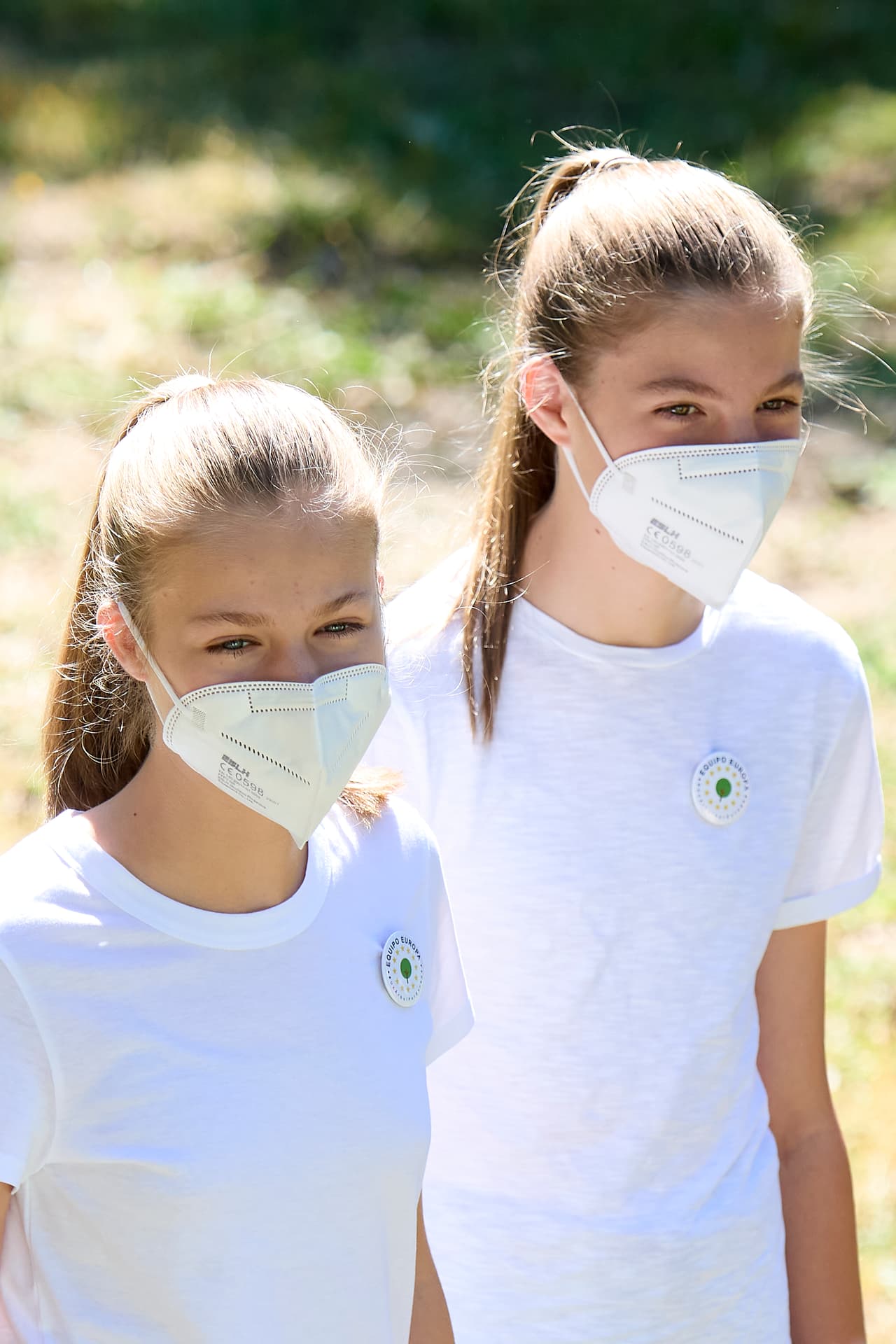 El pantalón de Leonor
<b><a href="https://www.univision.com/famosos/igual-que-el-rey-y-la-reina-inmortalizan-a-la-princesa-leonor-con-una-muneca-para-coleccionistas-fotos" target="_blank">era más ancho y sin tejido roto. </a></b>
<br>