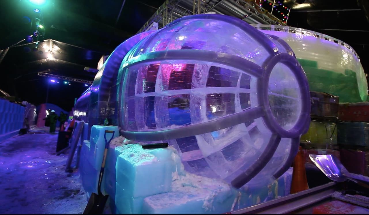 Un muy realista submarino hace parte de la exhibición "Navidad Caribeña'.