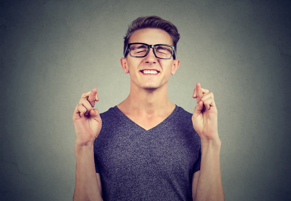 Tomando en consideración esos factores, y el hecho que en estos momentos tenemos a Mercurio retrógrado en Piscis ¿qué podemos esperar? ¿Cuál es la mejor línea de acción para machar armónicamente con este tránsito planetario?