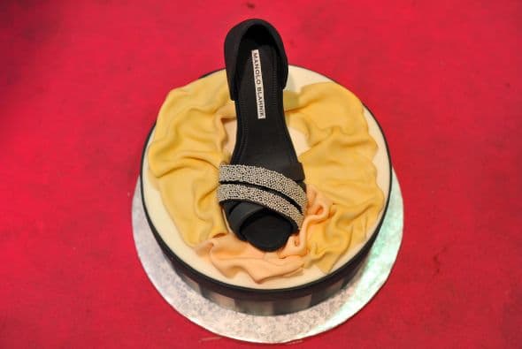 Otra pieza que llamó la atención fue esta réplica de un zapato de Manolo Blahnik.