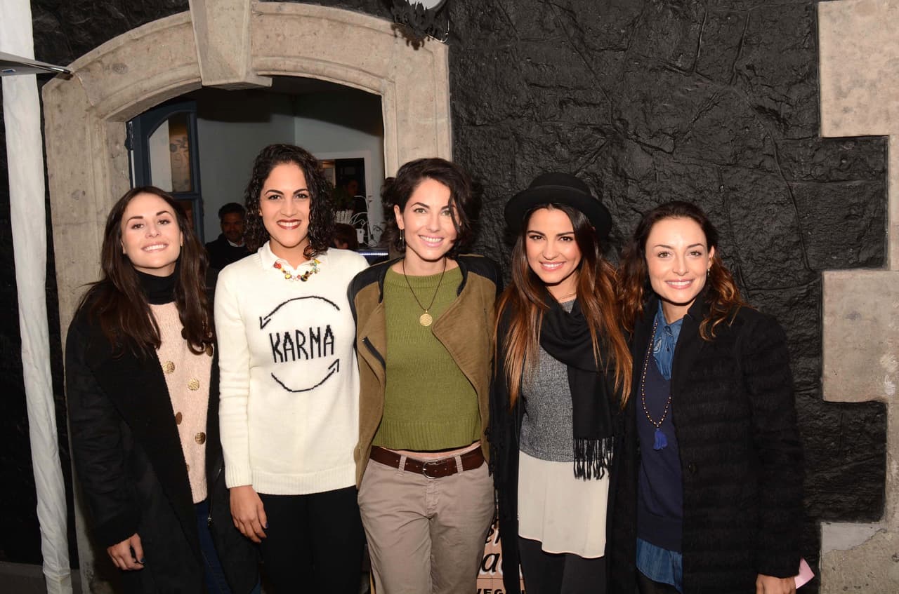 Zuria y Marimar Vega inauguran tienda de postres en México