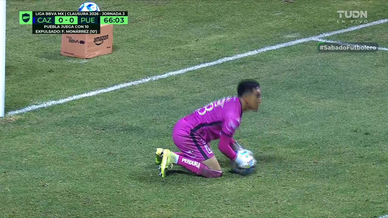 ¡TIRO ATAJADO! disparo por Carlos Rodríguez.