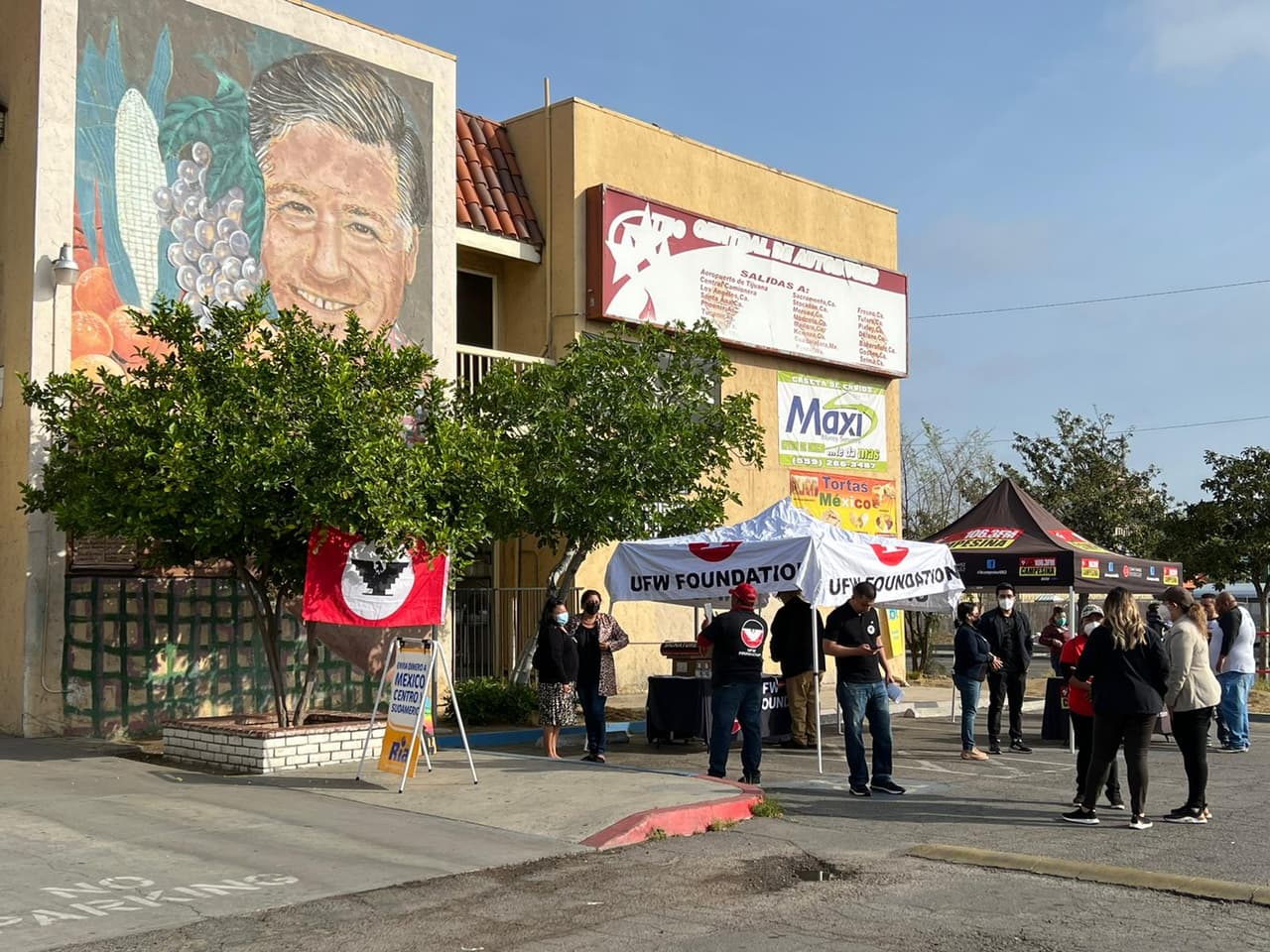 Los trabajadores del campo buscan el apoyo del Gobernador para que cuando necesiten armar un sindicato puedan emitir su voto por correo, y así no ser intimidados por sus contratistas.