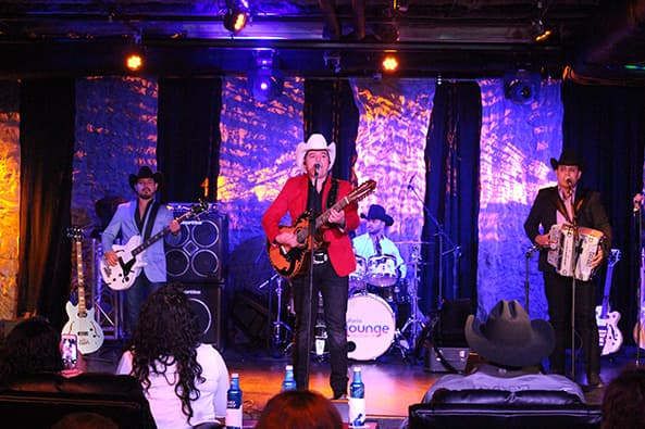 Este 20 de agosto disfrutamos de su música en Uforia Lounge #PuroHerederos