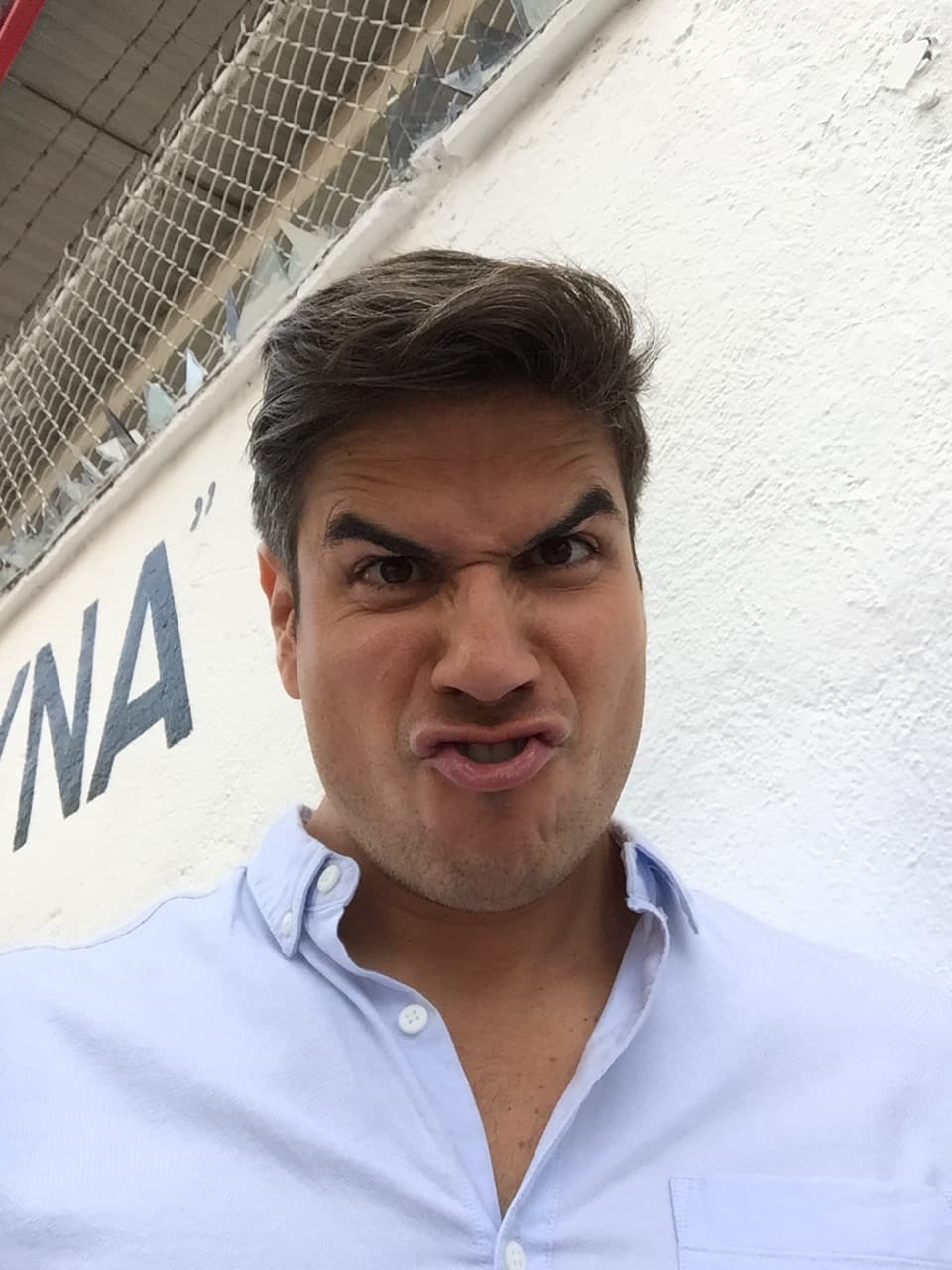 Y por supuesto, Daniel Arenas no podía faltar. Siempre nos divierte con sus ocurrencias.