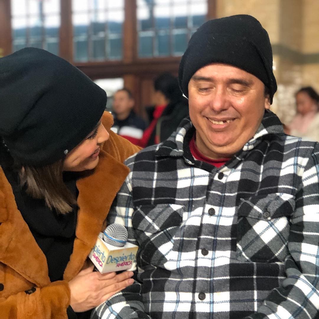 Karla ha compartido en redes sociales los momentos más conmovedores del contacto con la gente de esta ciudad: "Él es Carlos, hoy nos demostró a todos con su historia lo bendecidos que somos. Simplemente con abrir los ojos y admirar un bello amanecer. Demos gracias por lo que tenemos hoy. Somos inmensamente bendecidos".