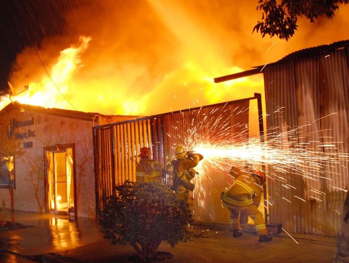 El Departamento de Bomberos de Los Ángeles comparte fotos de los operativos y rescates que llevan a cabo todos los días a través de su página @LAFDTalk.
