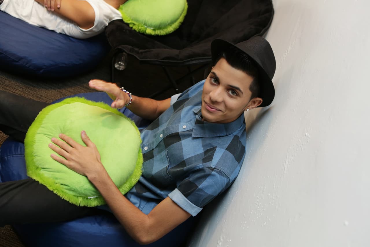 Este chiquillo ha enamorado a las nenas con esos ojazos. Ahora, trabaja con todo para asegurarse un puesto en La Banda.