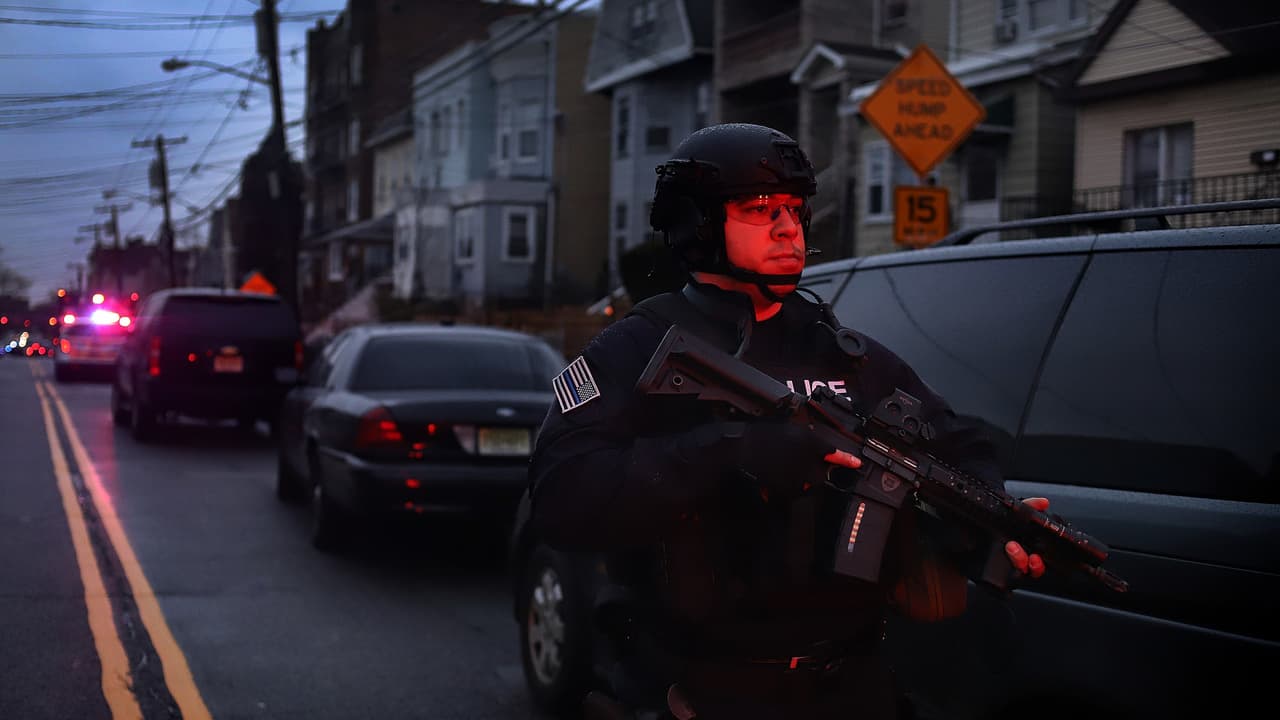 Identifican a los dos atacantes responsables del tiroteo en Jersey City