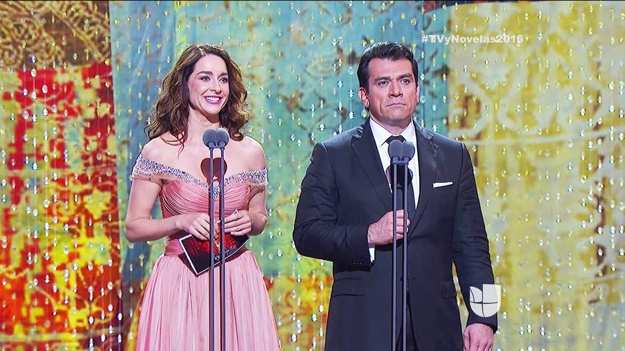 Susana González y Jorge Salinas se encargaron de presentar a los nominados como 'Mejor Primer Actor'.