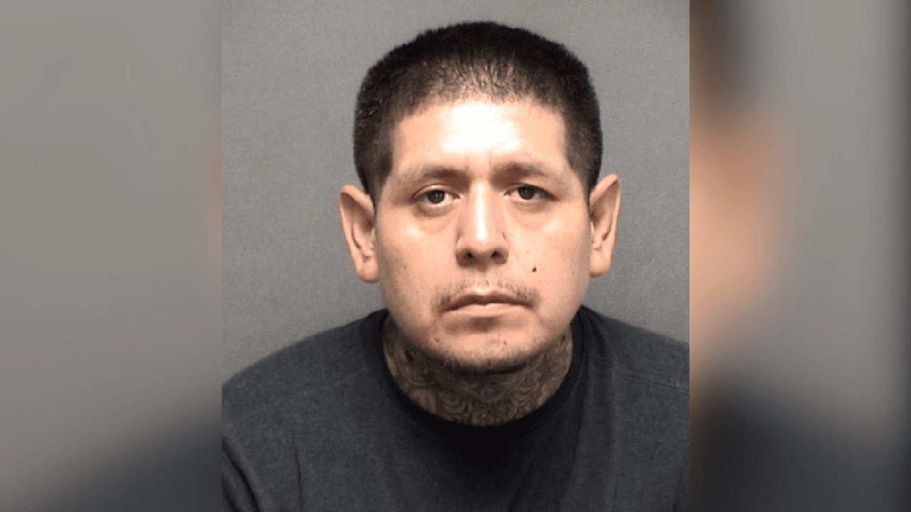 Una menor no regresó de la escuela y reporta a Pedro Gonzales, sospechoso de prostituirla