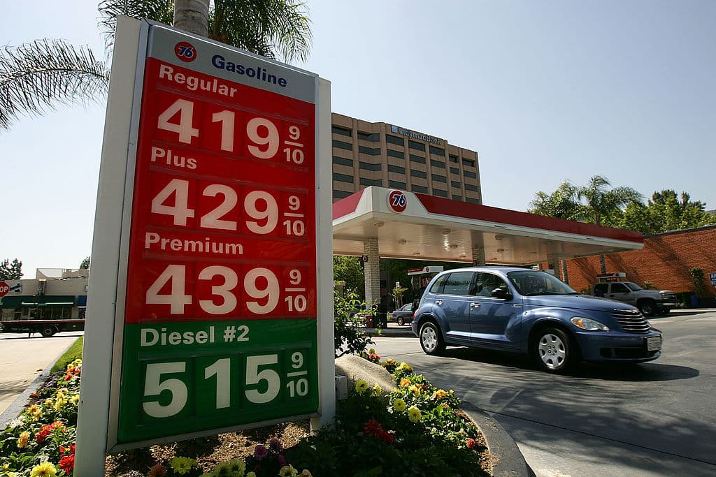 13.- El estudio fue realizado mediante los reportes anuales de producción de petróleo, Gas Natural y carbón de las grandes compañías. ConocoPhillips de EEUU es la treceava compañía responsable del 1.12% de las emisiones mundiales con 15,229 toneladas equivalentes de dióxido de carbono. 
<br>