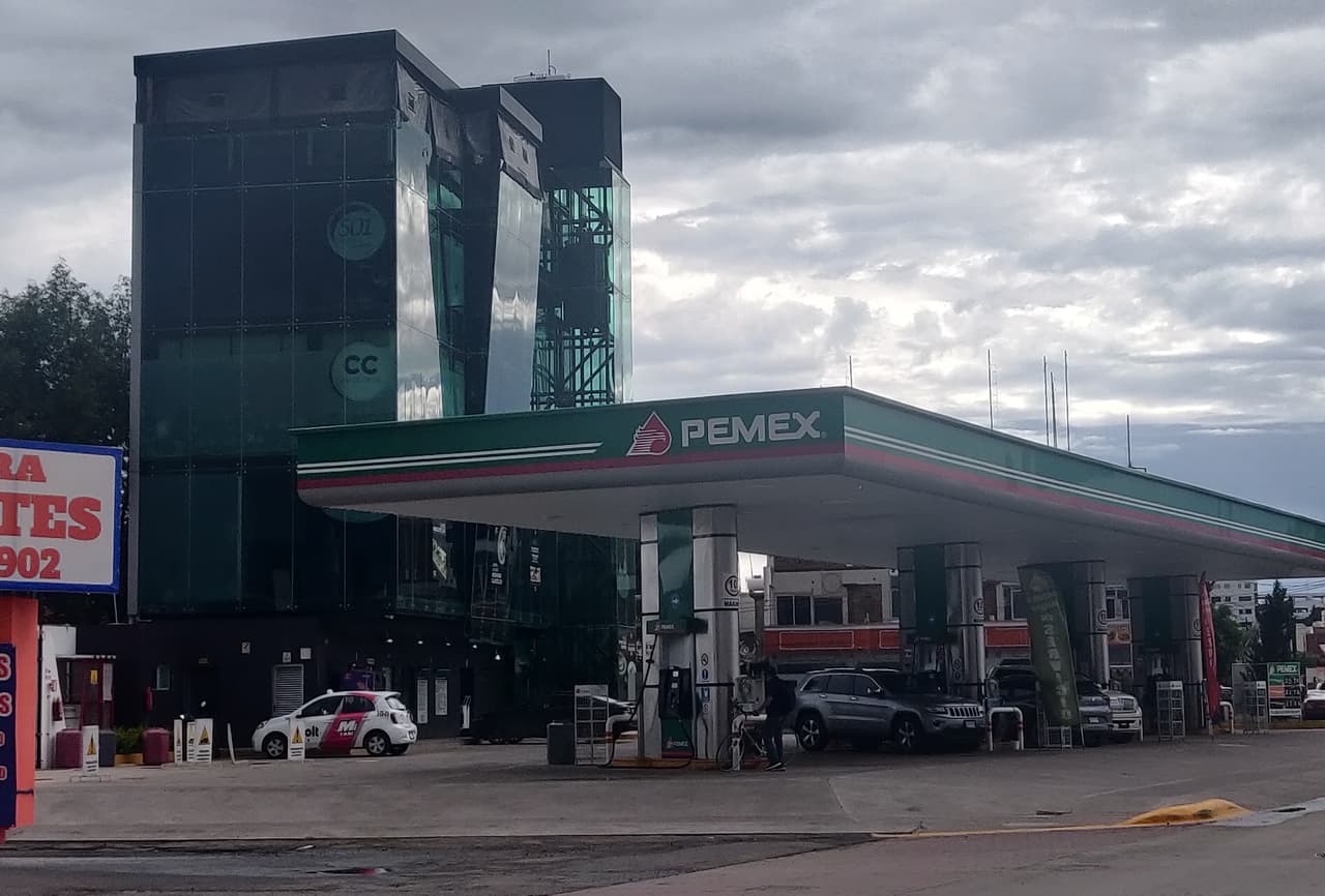 Peyro Service, gasolinera de Peyro en Durango.