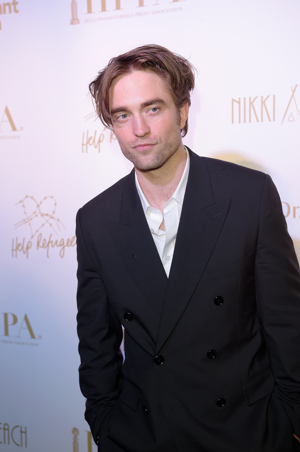 Robert Pattinson estuvo entre los cinco primeros en casi todas las categorías (
<b>cejas</b>,
<b> ojos</b>, 
<b>mandíbula</b>,
<b> nariz</b>,
<b> labios</b> y la forma en general) por sus facciones clásicas y su "maravillosa mandíbula cincelada", explicó el doctor.