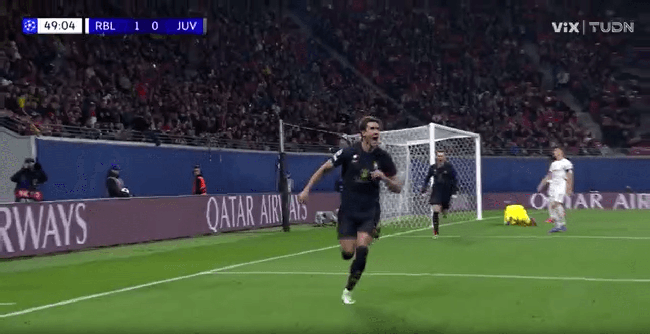 ¡Gol Dusan Vlahovic! Juventus empata al Leipzig gracias al serbio