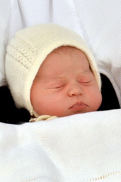 La pequeña es la cuarta en la línea de sucesión al trono británico y recibirá el tratamiento de princesa.