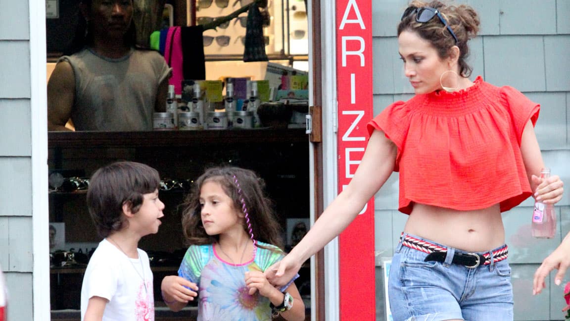 Emme y Max disfrutan mucho de pasar tiempo con su mami.