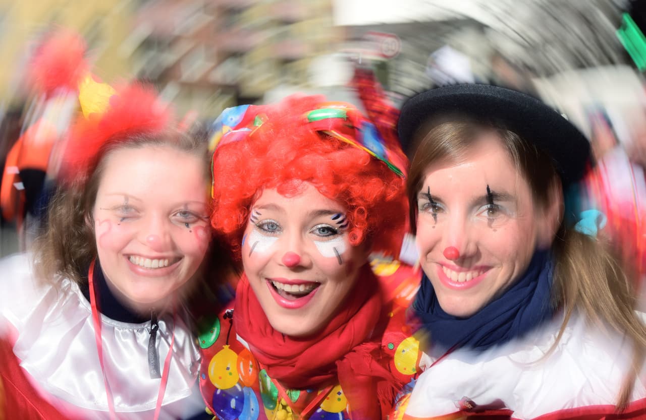 El sábado 19 hay noche de circo en el Wicker Park, localizado en el 1425 N. Damen Avenue. Ahí se presentará el "Big Top Extravaganza" de las 5 pm a las 6:30 pm. Donación $20 dólares.