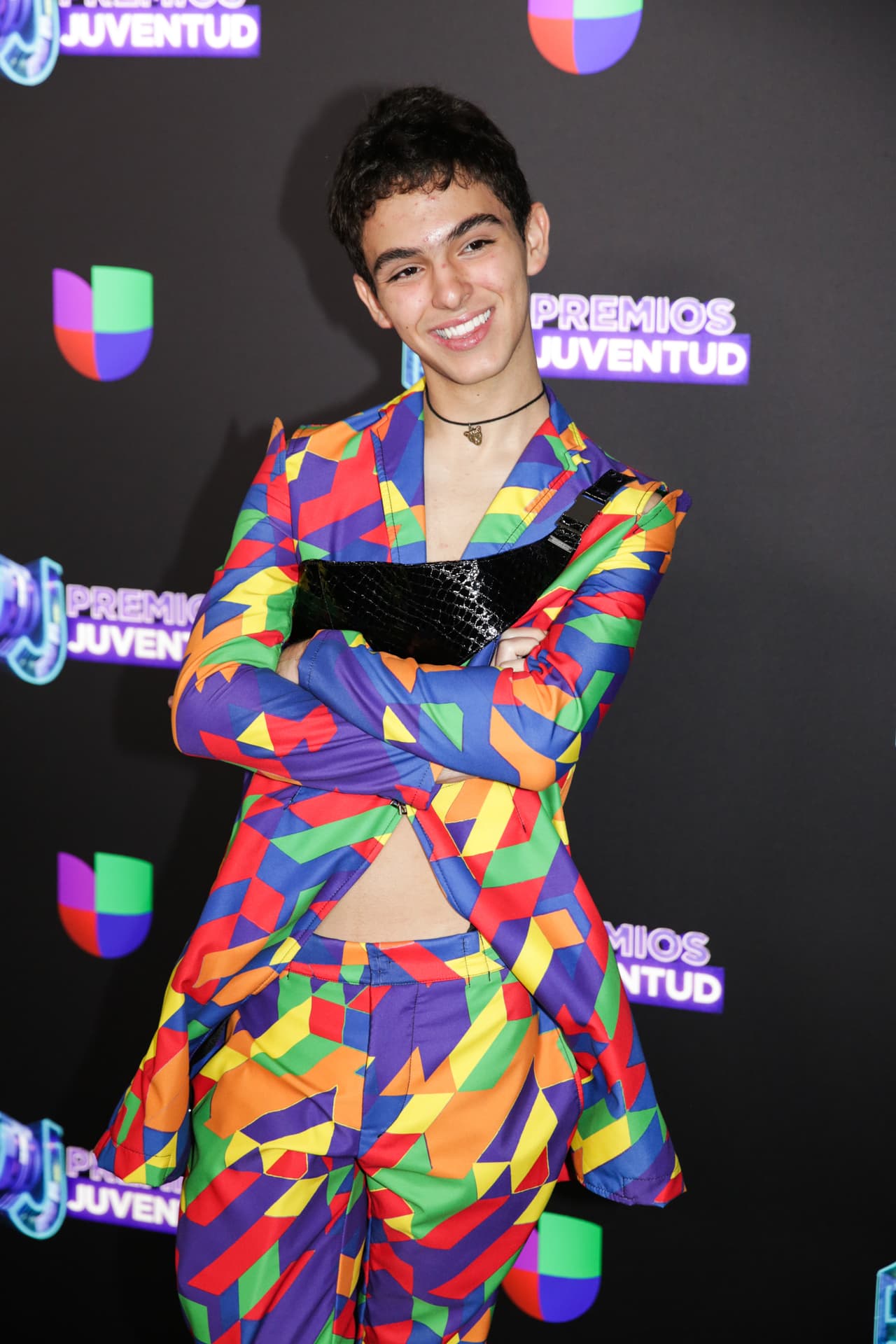 Estos premios reconocen a los medios de comunicación que representan responsablemente a la comunidad LGBT en sus producciones.
<br>