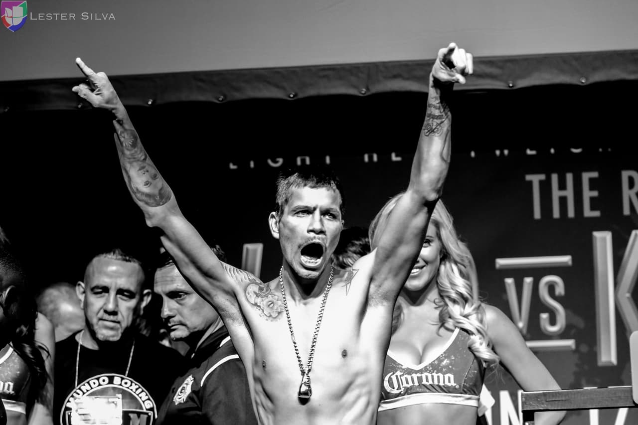 Tampoco el cubano Guillermo Rigondeaux y el mexicano Moisés Flores tuvieron problemas con la romana previo a su combate por los títulos de la AMB e IBO de peso supergallo.